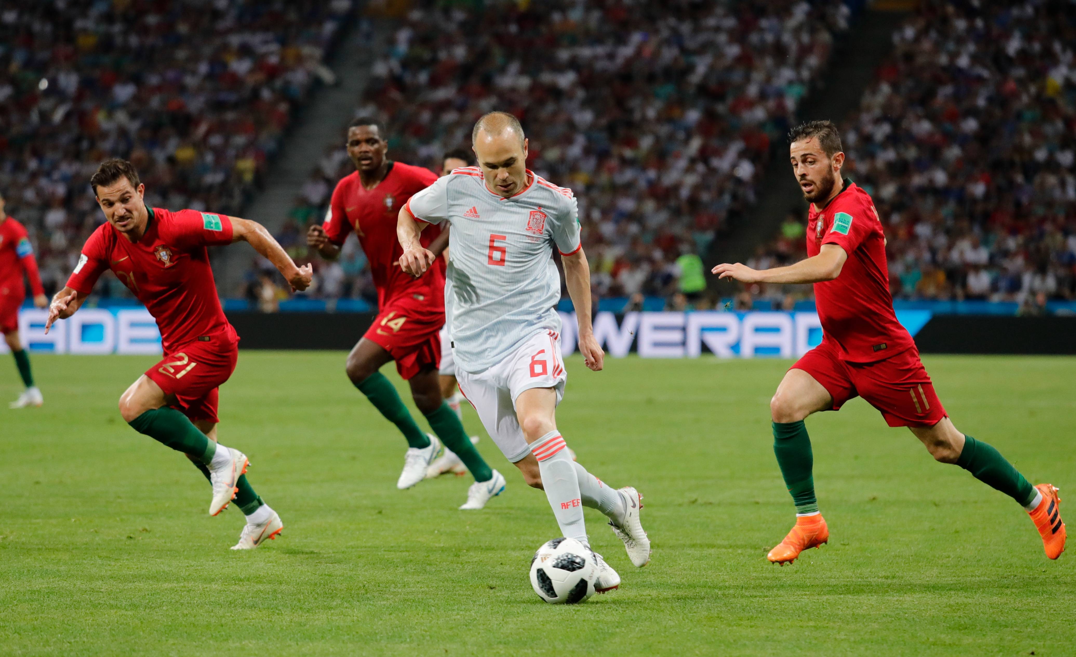 葡萄牙足球：波尔图队联赛保持不败