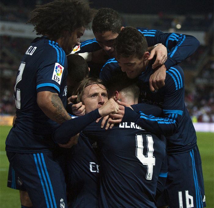 格拉纳达赢球喜,独占积分榜第三的简单介绍 格拉纳达赢球喜,独占积分榜第三的简单介绍