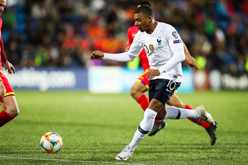 意大利客场大胜，积分榜上升至前列的简单介绍