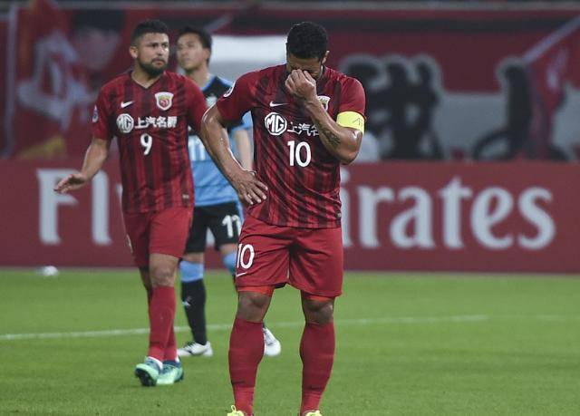 富力主场战平苏宁，保持不败势不可挡