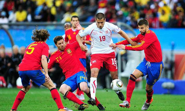 罗马尼亚站前群雄欧国联，迎巅峰之战