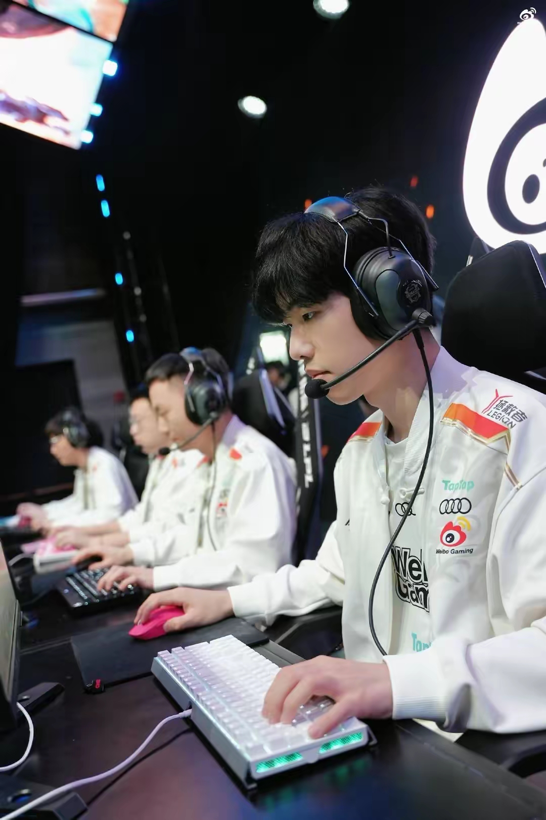 G2绝杀JDG,Crisp线上压制力十足宿敌对决淘汰赛,强势挺进下一轮 G2绝杀JDG,Crisp线上压制力十足宿敌对决淘汰赛,强势挺进下一轮