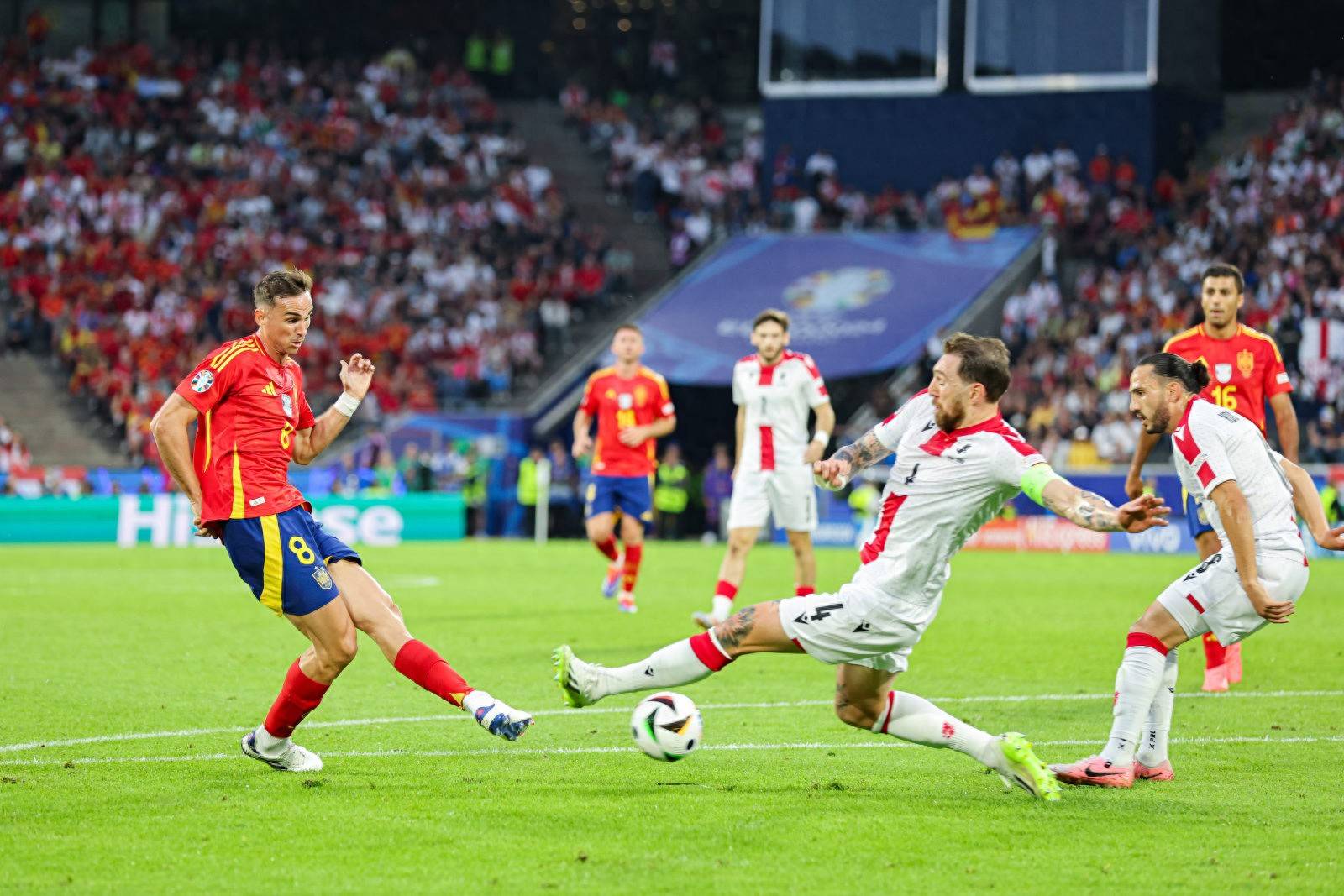 西班牙大胜奥地利,晋级欧洲杯八强的简单介绍 西班牙大胜奥地利,晋级欧洲杯八强的简单介绍