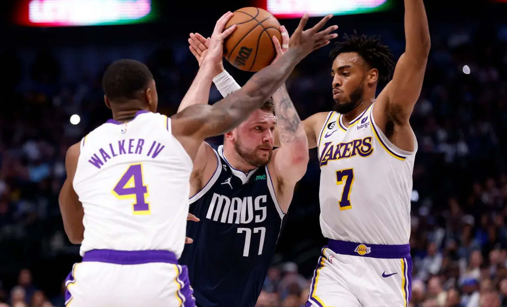 进步神速!独行侠客场战胜湖人再度证明实力 进步神速!独行侠客场战胜湖人再度证明实力