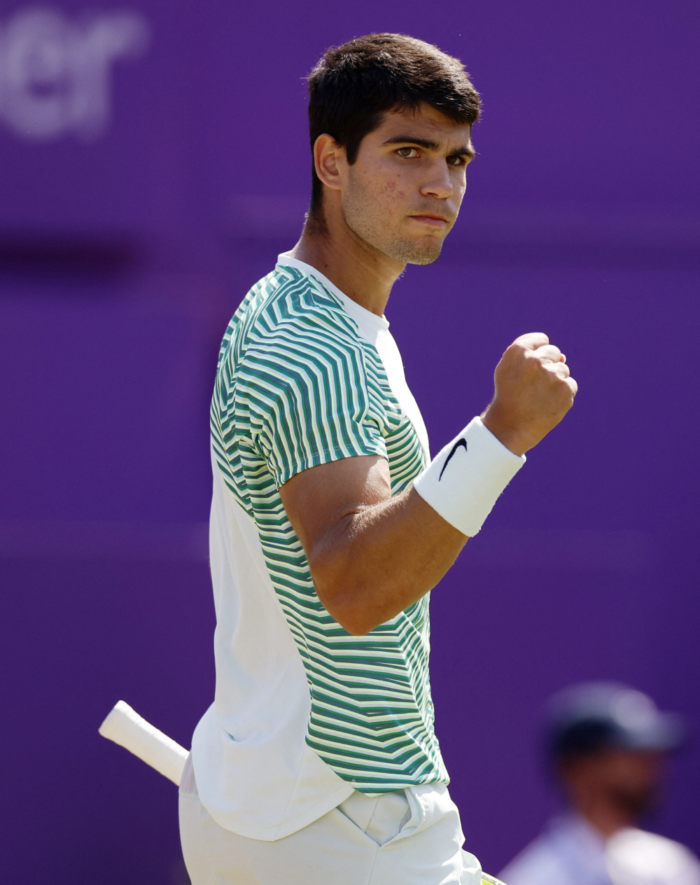 温网横扫拉沃尔杯，阿尔卡拉斯刷新纪录的简单介绍