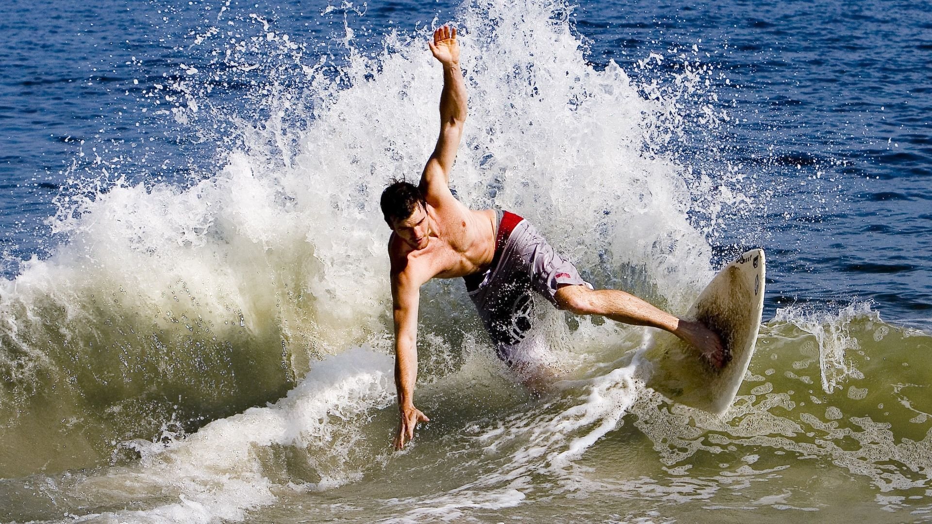 德意志心脏跳动,红色铁幕笼罩橙衣军团,京多安一锤定音背后的战术革命