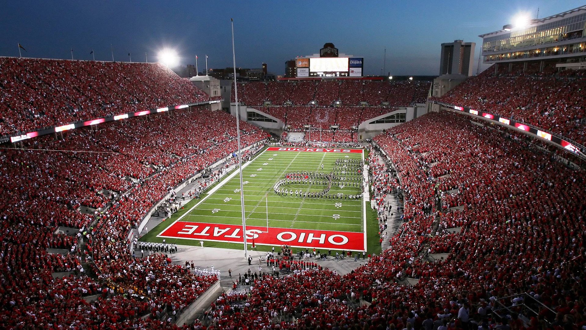 冰冷现实与火热现实，一场盛宴与一个数字